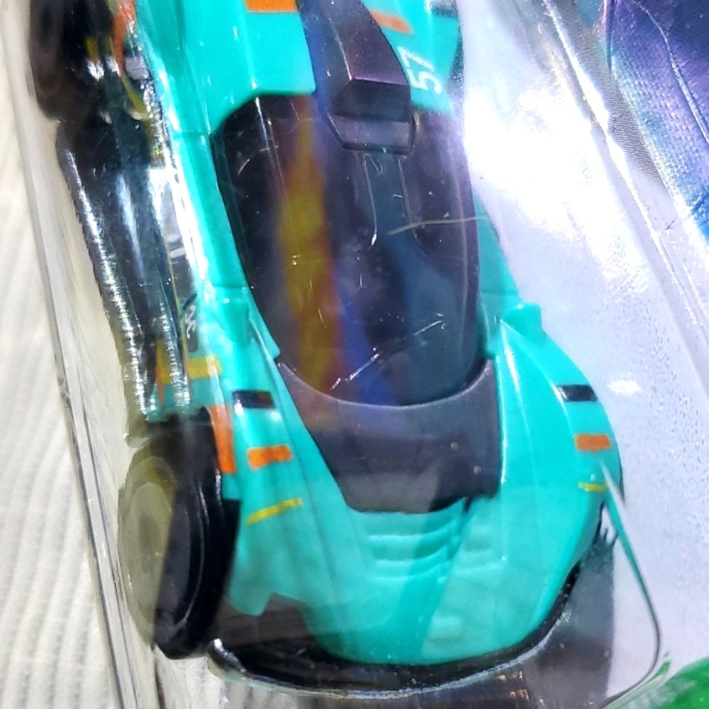 Hot Wheels - Picture 4 of 9